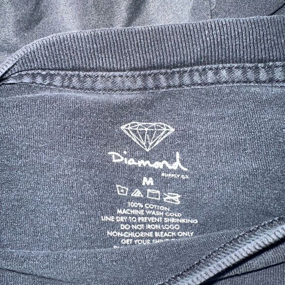 Teens Medium Diamond shirt - Picture 2 of 2